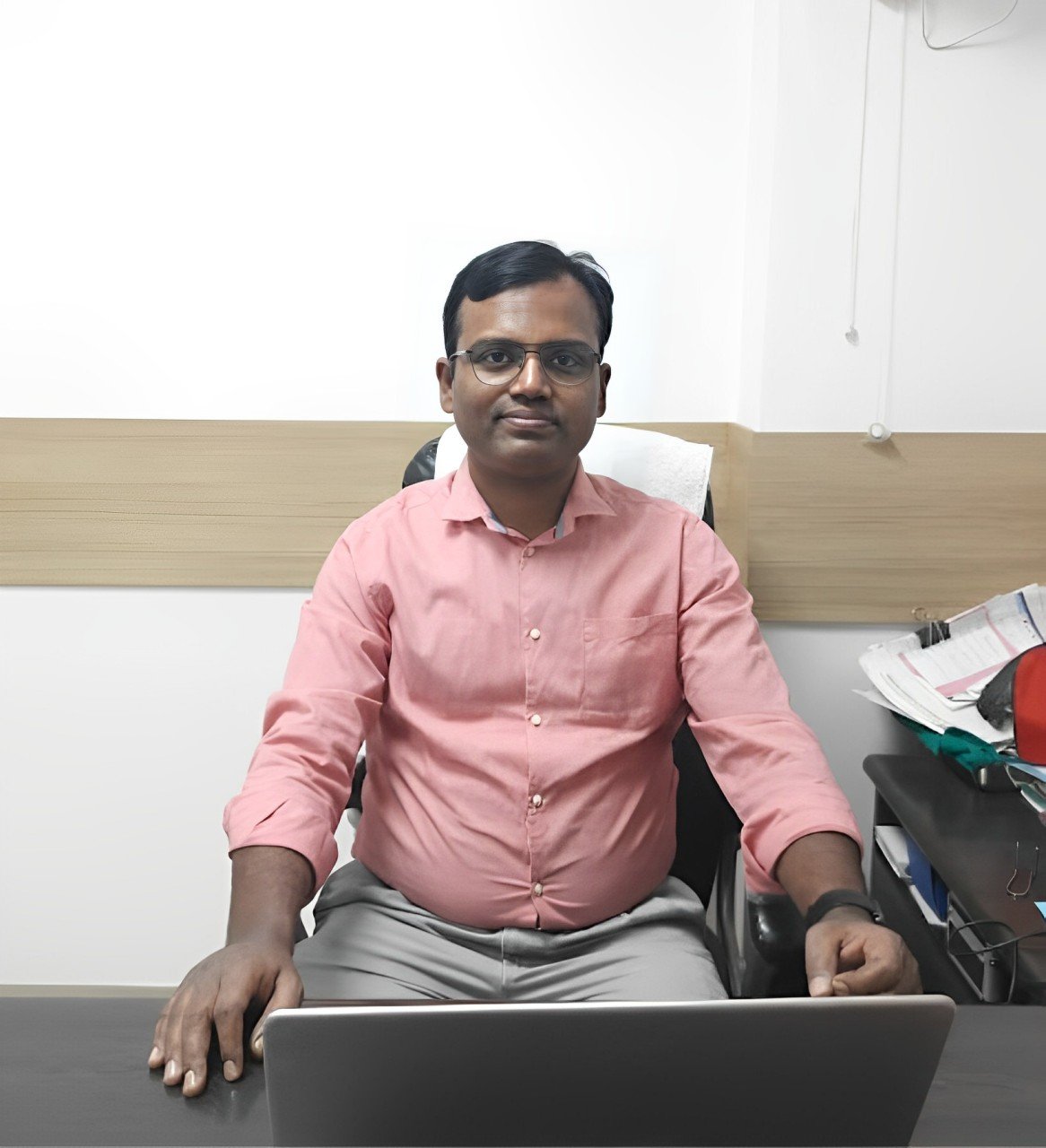 Experienced ENT specialist in Tolichowki, offering advanced ear, nose, and throat treatments."
